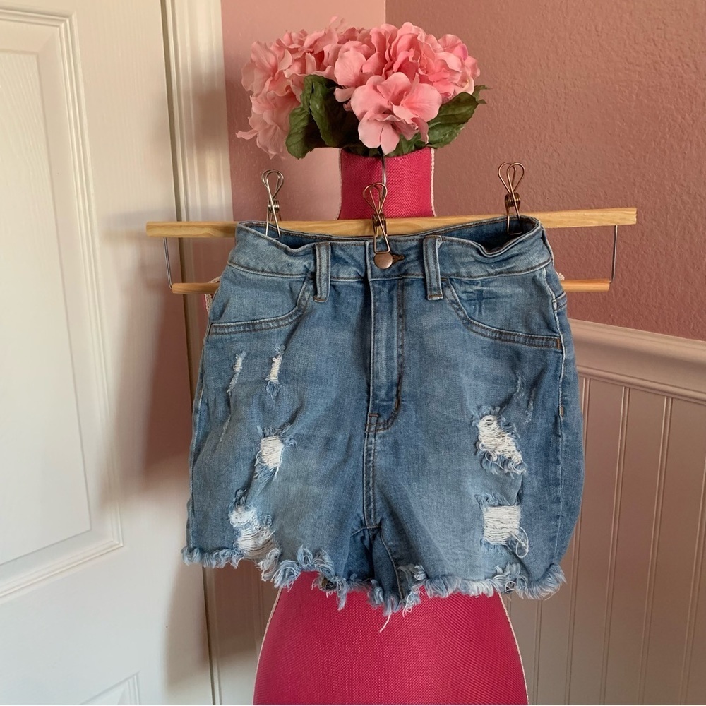 👗Fashion Nova Small Cut Off Distressed Denim Shorts
